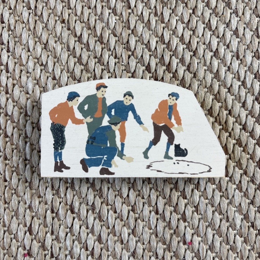Cats Meow Village Marble Games Wood Accessory Retired 1991